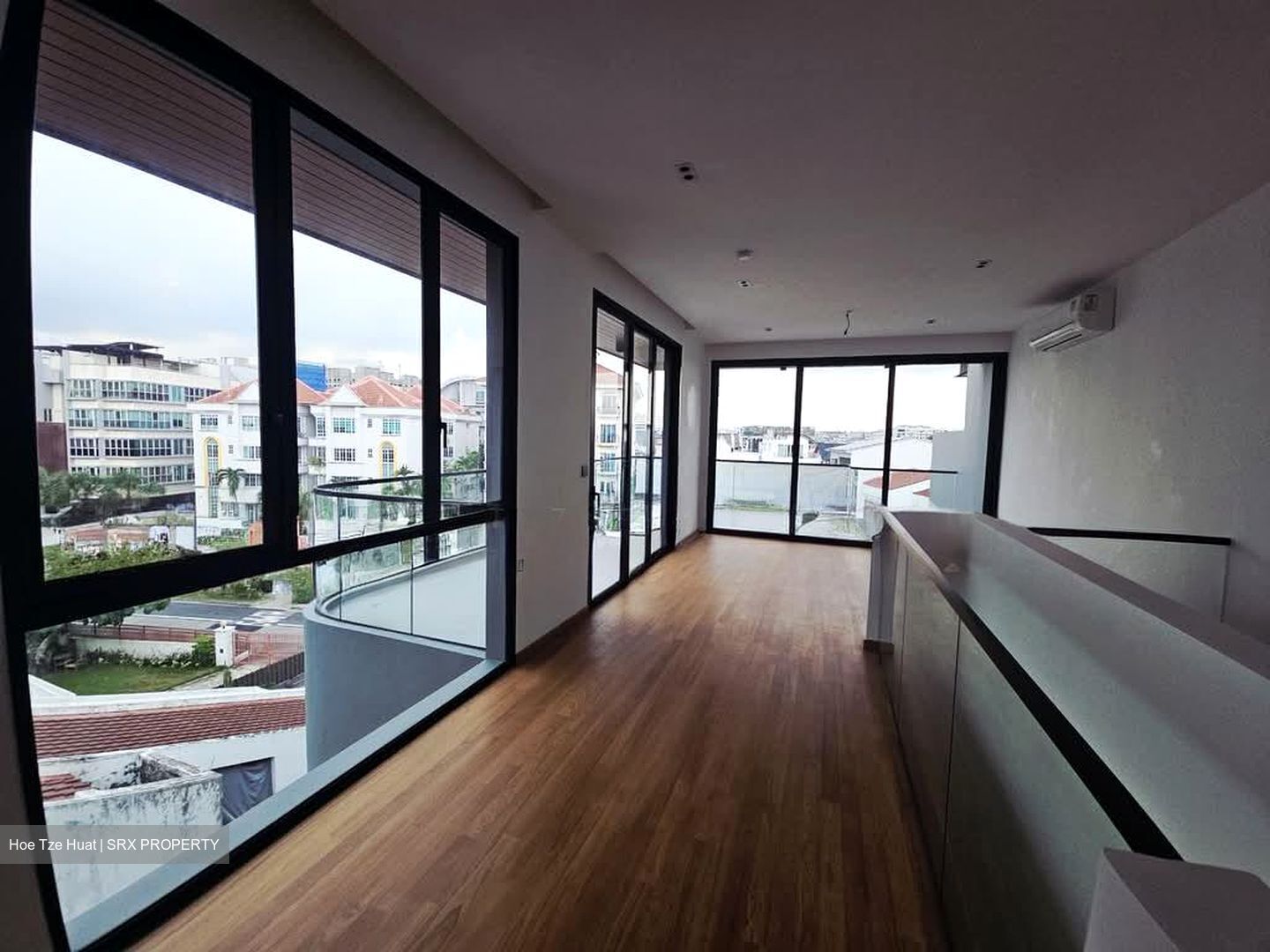 Parry Avenue (D19), Semi-Detached #558568561
